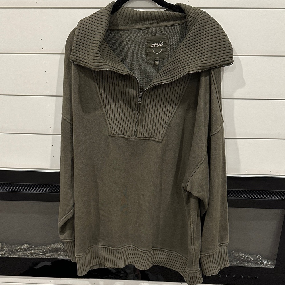 Aerie Women's Olive Zip-Up Top